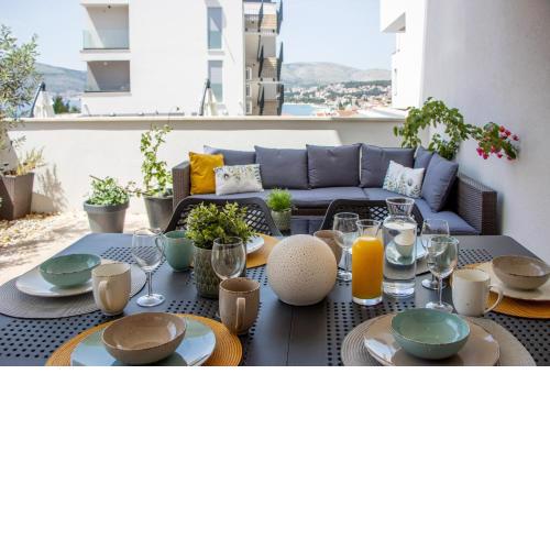 Luxury apartment Casia with heated pool and pleasent terrace