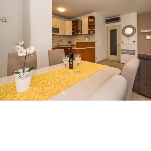 Luxury Apartment Center with balcony