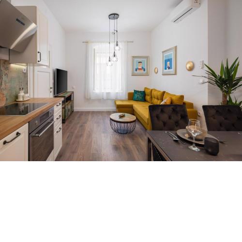 Luxury apartment Toni