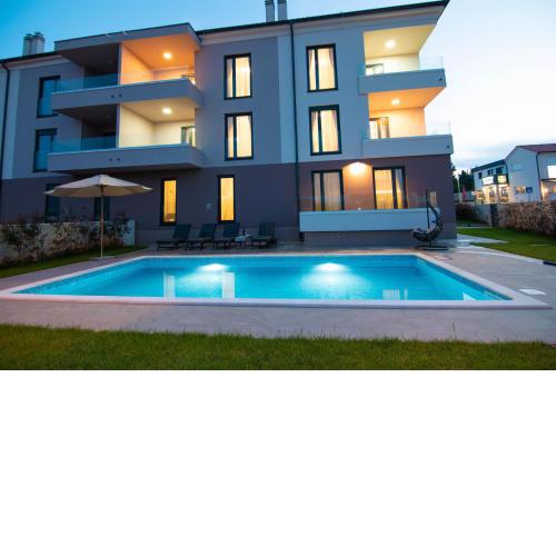 Luxury apartment Vela with swimming pool