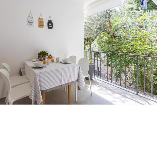 Luxury BonBon next to beach and Old Town