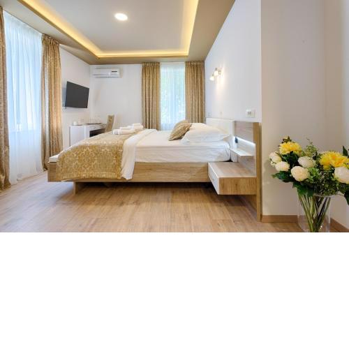 Luxury Rooms Floramye