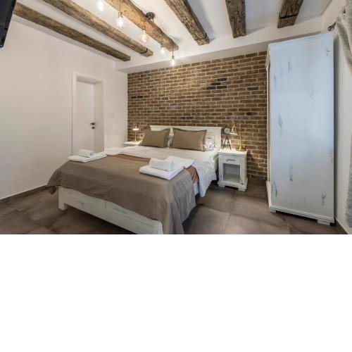 Luxury Studio Apartments Insula