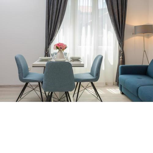 Luxury Studios & Rooms Seven