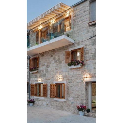 Luxury View Marjan