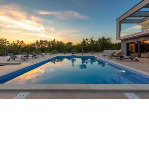 Luxury Villa Quadra