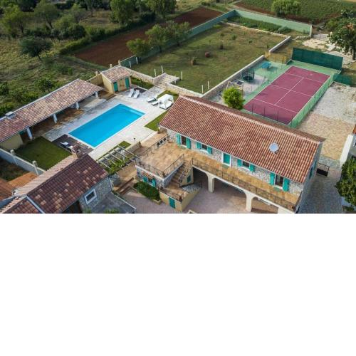 Luxury villa with a swimming pool Gornje Rastane, Biograd - 17837