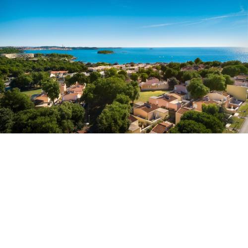 Maistra Select Amarin Resort