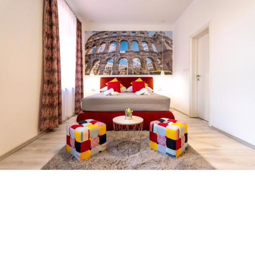 Marin Center Apartments (Amphitheatre)