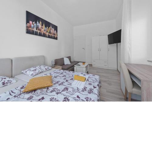 Market apartments