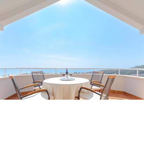 Mediterranean Blue Apartments