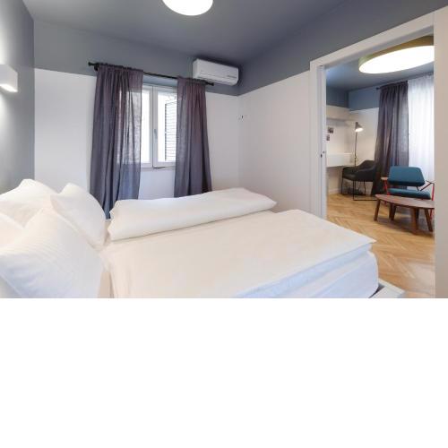 MK Luxury Rooms