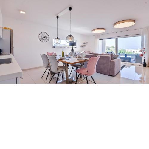 Modern Adora Apartment