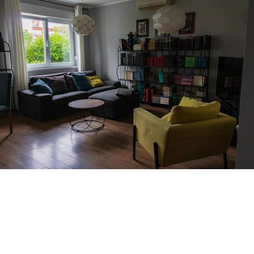 Modern and Airy Apartment in a Quiet Part of Pula