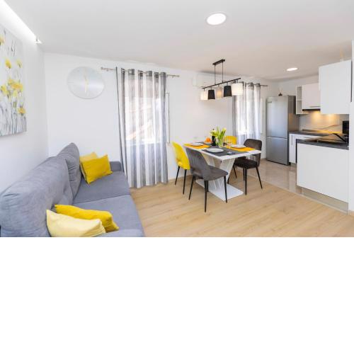Modern cozy apartment Bonnie in center of Split.