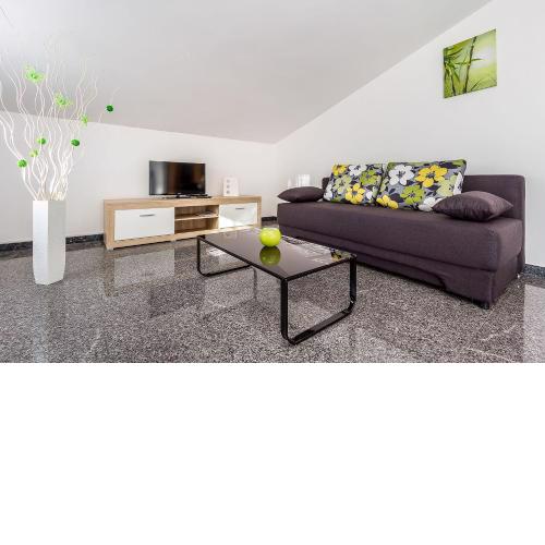 Modernes Appartement 400 Meter zum Strand