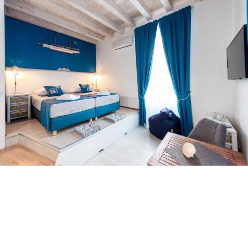 Nautica Room 1 - Old Town