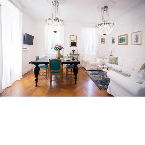 NEW! Luxurious apartment BELLA LUX in city center