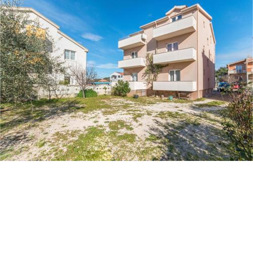 Nice apartment in Biograd na Moru with 1 Bedrooms and WiFi