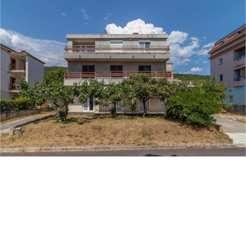 Nice apartment in Crikvenica with WiFi and 2 Bedrooms