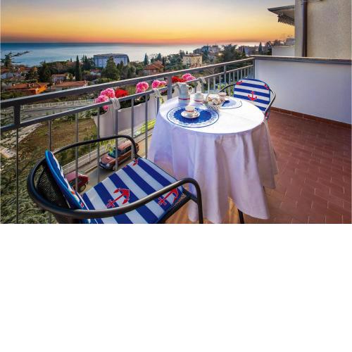 Nice apartment in Lovran with 2 Bedrooms and WiFi