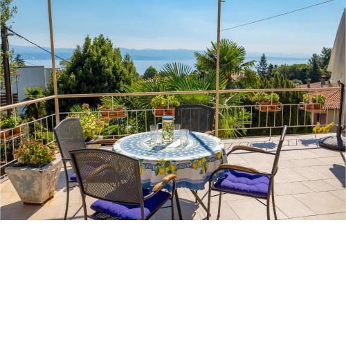 Nice apartment in Lovran with WiFi and 1 Bedrooms