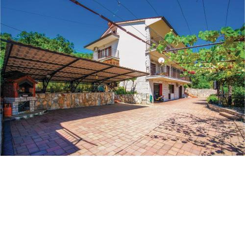 Nice apartment in Lovran with WiFi