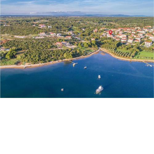 Nice apartment in Medulin with WiFi and 2 Bedrooms