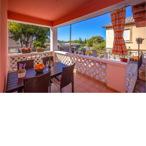 Nice apartment in Novi Vinodolski with 2 Bedrooms and WiFi