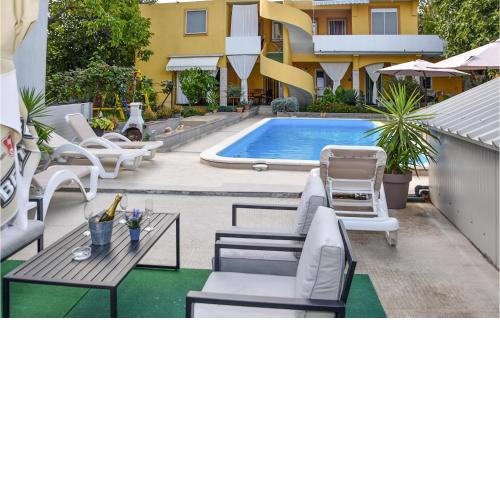 Nice apartment in Pakostane with 1 Bedrooms, Outdoor swimming pool and WiFi