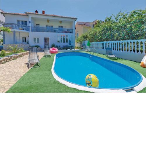 Nice apartment in Zadar w/ Outdoor swimming pool, Outdoor swimming pool and 2 Bedrooms