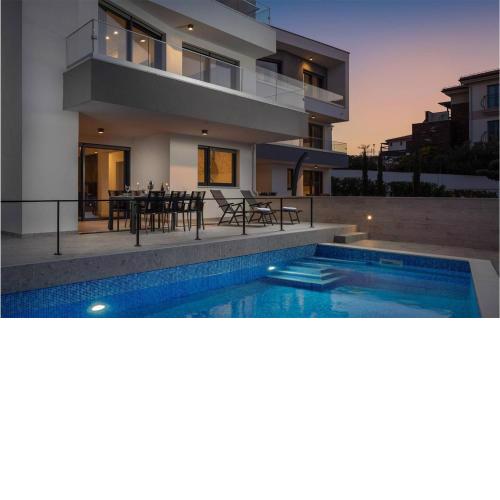 Nice apartment in Zidarici with WiFi, 3 Bedrooms and Outdoor swimming pool