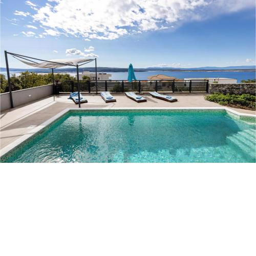 Nice home in Crikvenica with 4 Bedrooms, WiFi and Outdoor swimming pool