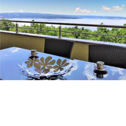 Nice home in Crikvenica with 6 Bedrooms, WiFi and Outdoor swimming pool