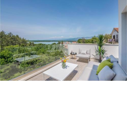 Nice home in Klimno with WiFi and 3 Bedrooms