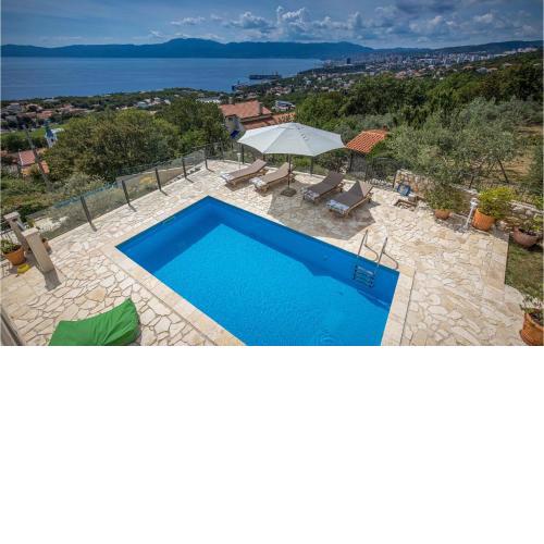 Nice home in Kostrena with 4 Bedrooms, Sauna and WiFi