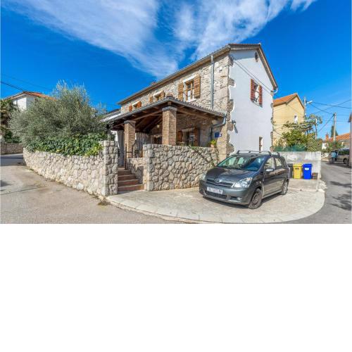 Nice home in Malinska with 3 Bedrooms and WiFi