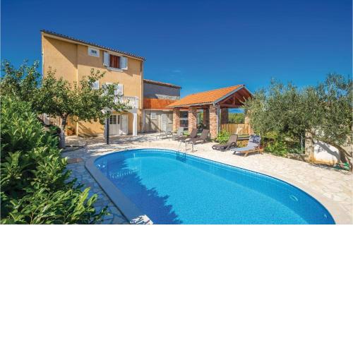 Nice home in Poljica with 4 Bedrooms, WiFi and Outdoor swimming pool
