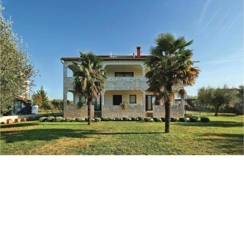 Nice home in Porec with WiFi and 4 Bedrooms