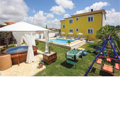 Nice Home In Pula With 4 Bedrooms, Wifi And Outdoor Swimming Pool