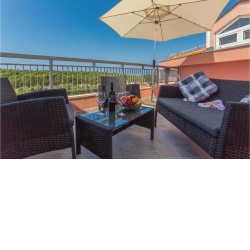 One-Bedroom Apartment in Makarska