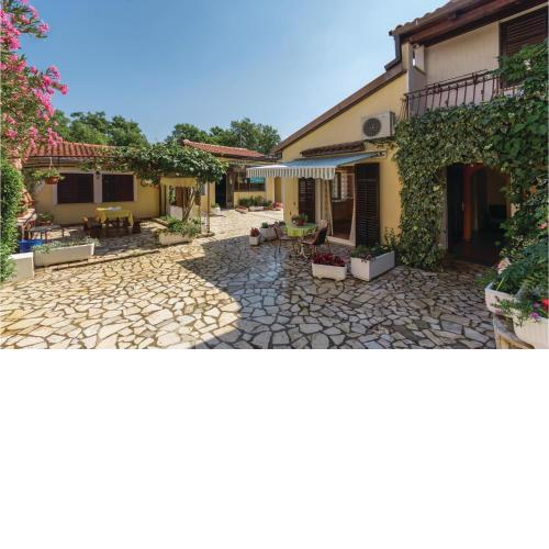 One-Bedroom Apartment in Porec