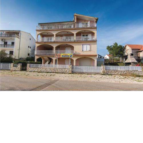 One-Bedroom Apartment in Pridraga