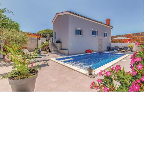 One-Bedroom Apartment in Pula