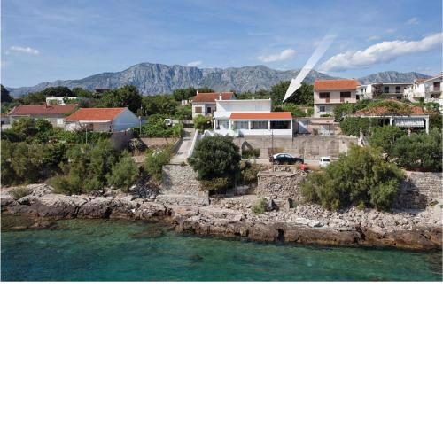 One-Bedroom Apartment with Sea View in Sucuraj