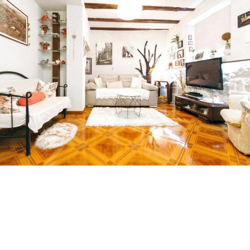 One bedroom appartement at Split 500 m away from the beach with enclosed garden and wifi