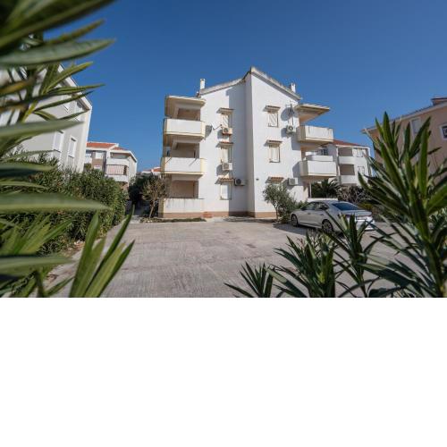 Paddy Apartment