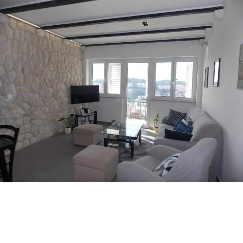 Perina Apartment - free parking