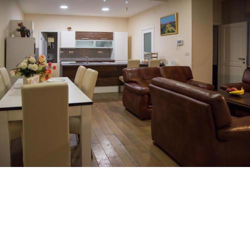 Plaza Apartments
