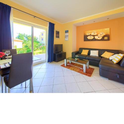 Pleasant Apartment in Vantacici amid the Sea